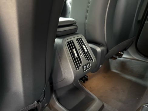 Used 2025 BMW X1 xDrive28i w/ Convenience Package image 17