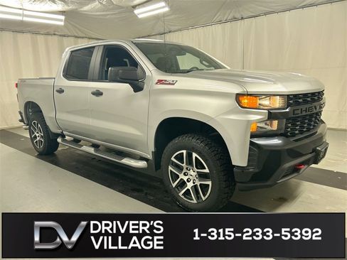 Used 2019 Chevrolet Silverado 1500 Custom Trail Boss w/ Custom Convenience Package image 1