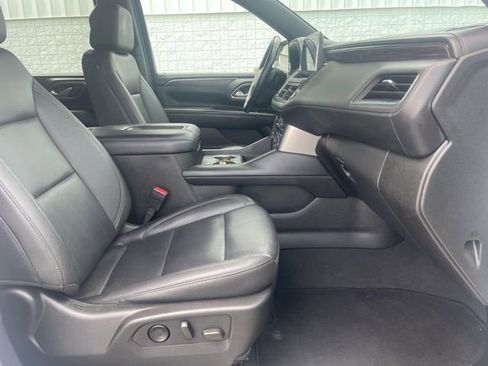 Used 2024 Chevrolet Suburban LT AWD/4WD image 16