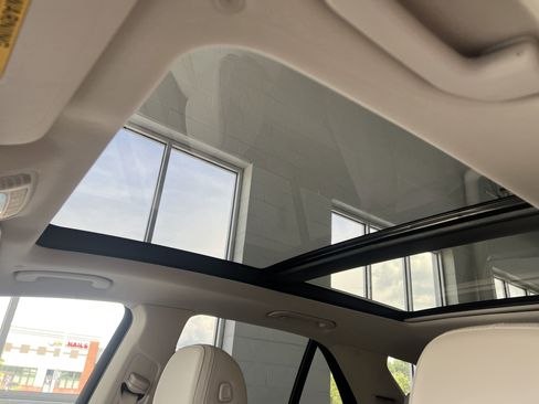 Certified 2025 Mercedes-Benz GLE 350 GLE 350 image 24