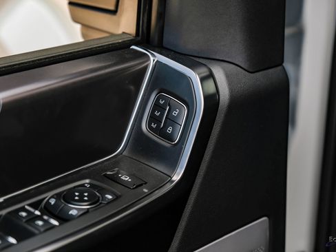 Used 2026 Ford F450 Platinum w/ FX4 Off-Road Package image 98