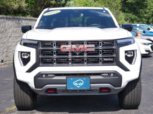 Used 2025 GMC Canyon AT4 w/ Nightfall Edition AWD/4WD image 2