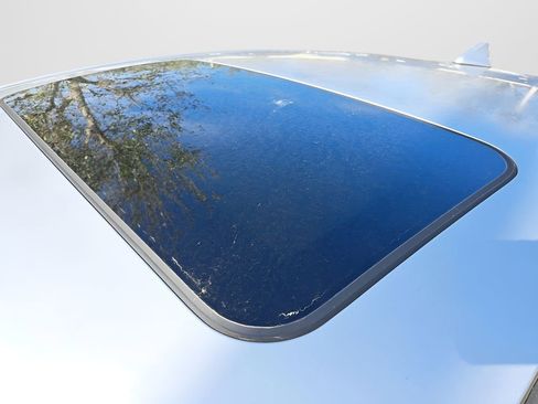 Used 2018 Hyundai Ioniq Limited image 7