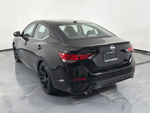 Used 2025 Nissan Sentra SR w/ Midnight Edition FWD image 7
