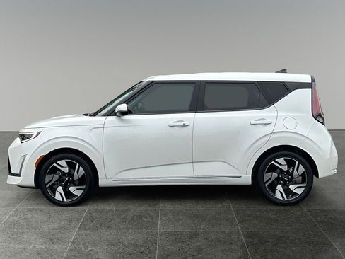 Used 2023 Kia Soul GT-Line w/ GT-Line Technology Package FWD image 5