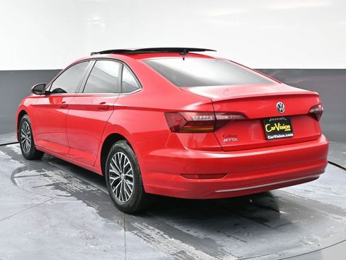 Used 2019 Volkswagen Jetta SE w/ Cold Weather Package image 7