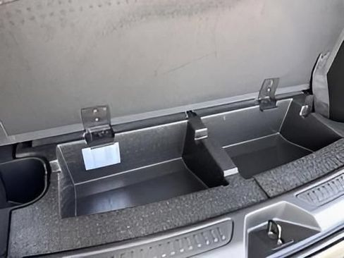 Used 2019 GMC Acadia SLT FWD image 32