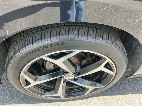 Certified 2020 Volkswagen Passat 2.0T R-Line FWD image 27