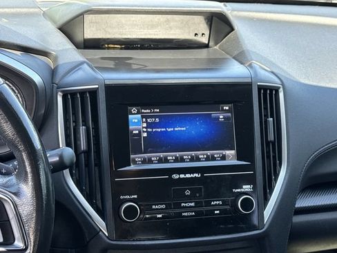 Used 2018 Subaru Crosstrek 2.0i Premium AWD/4WD image 17