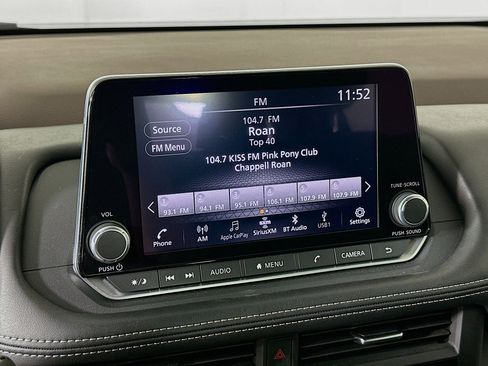 Used 2023 Nissan Rogue S image 21