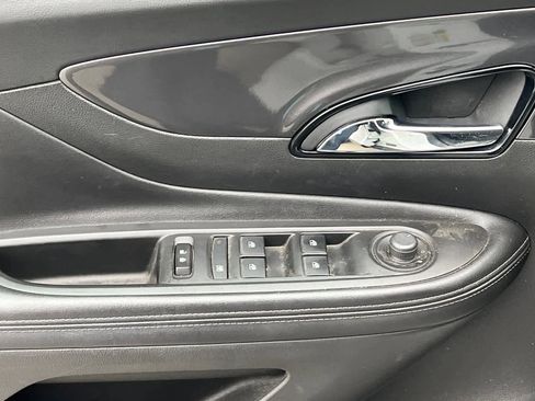 Used 2019 Buick Encore Preferred image 13