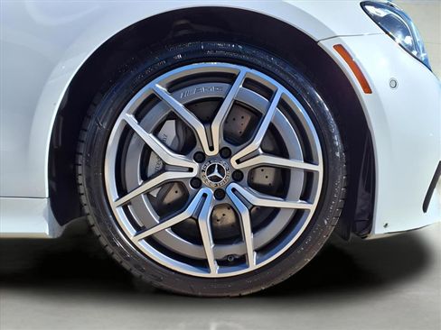 Used 2023 Mercedes-Benz E 450 Cabriolet image 9