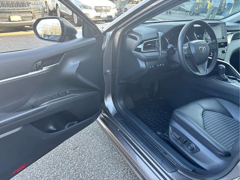 Used 2023 Toyota Camry SE w/ Cold Weather Package AWD/4WD image 7