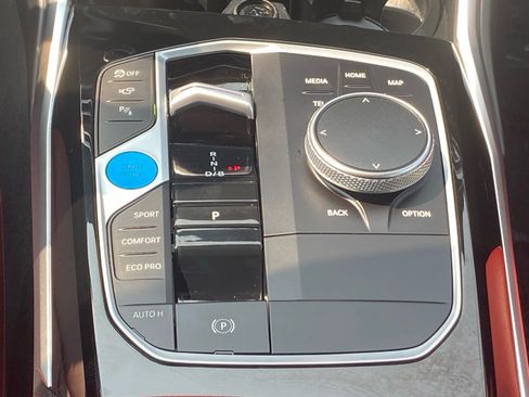 Used 2023 BMW i4 eDrive35 RWD image 9
