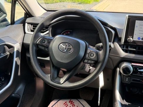 Used 2025 Toyota RAV4 LE FWD image 14