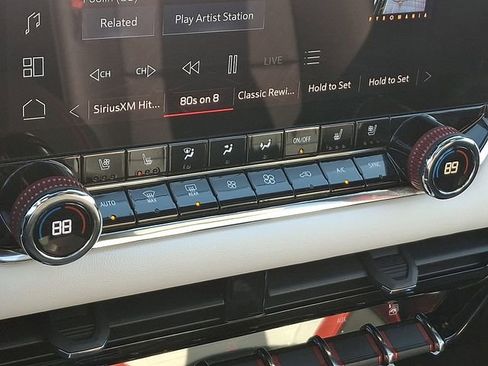 Used 2023 GMC Canyon AT4X image 21