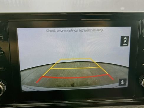 Used 2021 Kia K5 LX FWD image 19
