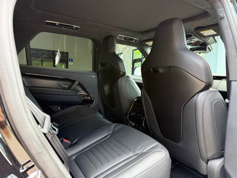 Used 2024 Land Rover Range Rover Sport SV Edition One Obsidian Black image 25