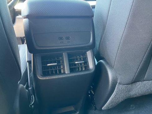 Used 2025 Chevrolet Equinox LT AWD/4WD image 23
