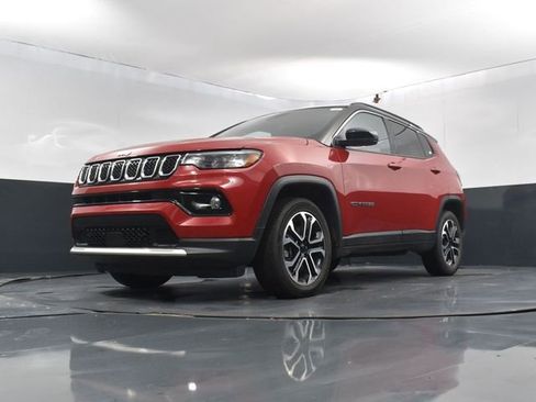 Used 2024 Jeep Compass Limited image 46