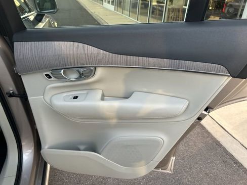 Certified 2024 Volvo XC90 B5 Plus w/ Protection Package Premier image 11