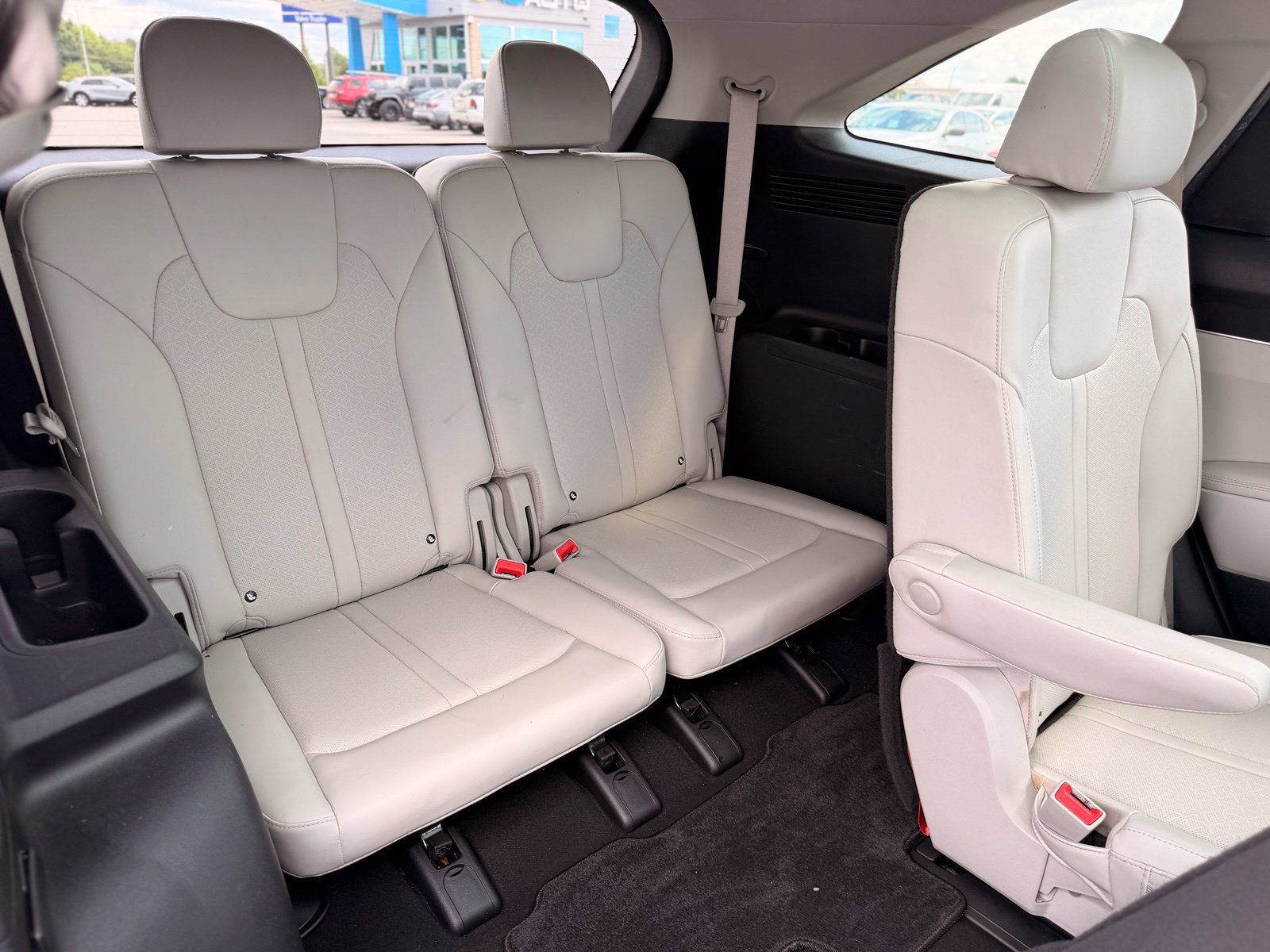 Used 2021 Kia Sorento EX FWD image 28