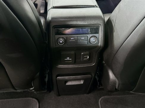 Used 2019 GMC Acadia SLT FWD image 28