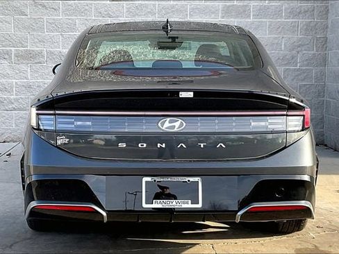 New 2025 Hyundai Sonata SEL image 4
