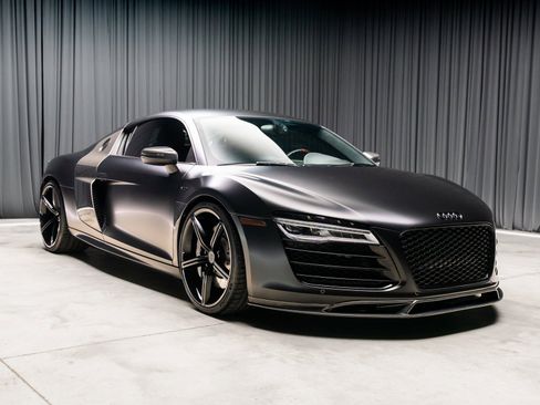 Used 2014 Audi R8 V10 image 7