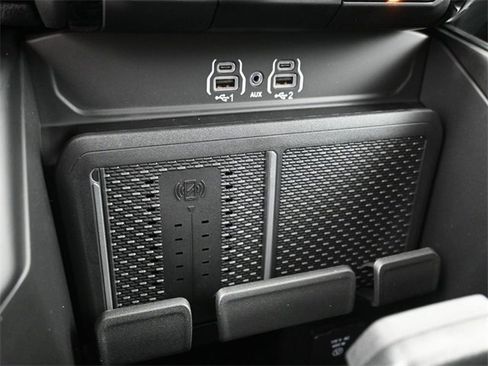 New 2026 RAM 1500 4x4 Crew Cab image 27
