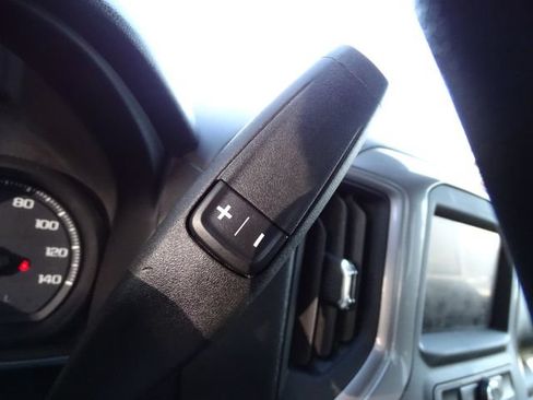 Certified 2022 Chevrolet Silverado 1500 Custom RWD image 17