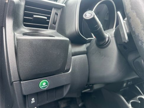 Used 2015 Honda Fit EX image 29