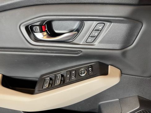 Used 2024 Honda Accord EX-L image 18