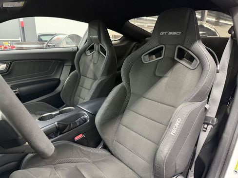 Used 2017 Ford Mustang Shelby GT350 w/ Electronics Package RWD image 11