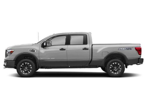 Used 2019 Nissan Titan PRO-4X w/ Pro-4x Convenience Package AWD/4WD image 3