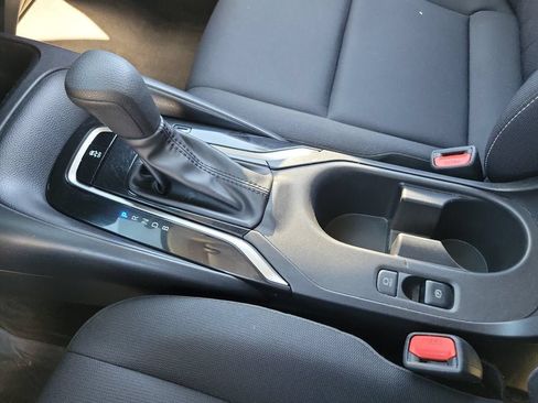 Used 2024 Toyota Corolla LE FWD image 31
