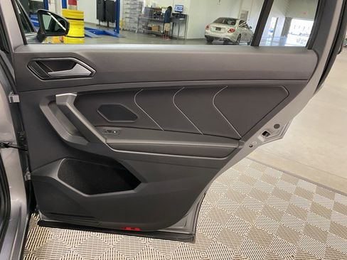 Used 2024 Volkswagen Tiguan Wolfsburg Edition image 31