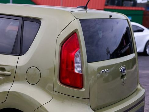 Used 2013 Kia Soul image 31