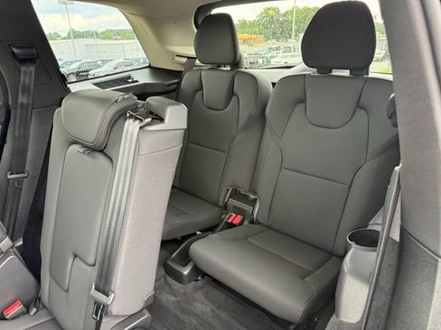 Used 2025 Volvo XC90 B6 Plus w/ Protection Package Premier AWD/4WD image 6