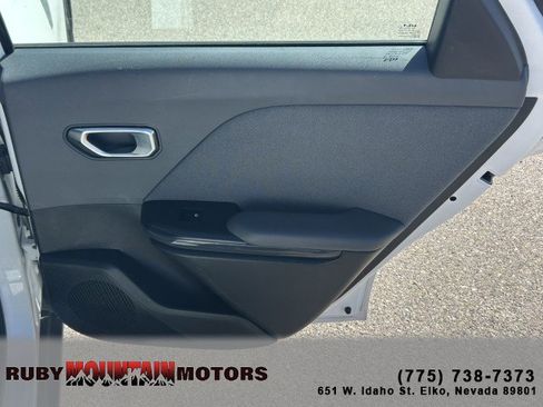 Used 2025 Kia K4 EX image 22