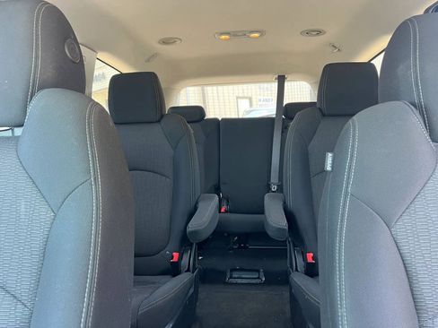Used 2013 Chevrolet Traverse LT FWD image 10