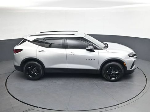 Used 2021 Chevrolet Blazer LT FWD image 23