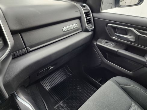 Used 2025 RAM 1500 Big Horn AWD/4WD image 12