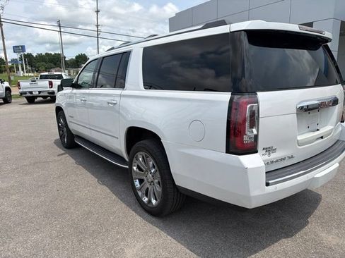 Used 2016 GMC Yukon XL Denali w/ Open Road Package AWD/4WD image 30