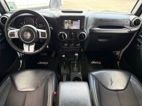 Used 2017 Jeep Wrangler Unlimited Sport AWD/4WD image 23