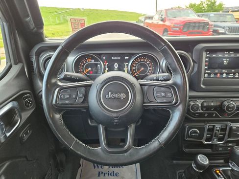 Used 2023 Jeep Gladiator Sport AWD/4WD image 21