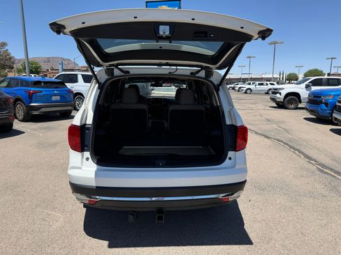Used 2017 Honda Pilot Elite image 48