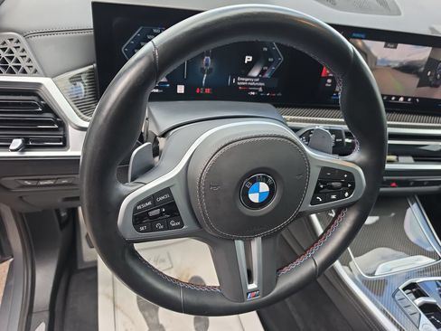 Used 2025 BMW X5 M60i w/ Climate Comfort Package AWD/4WD image 15