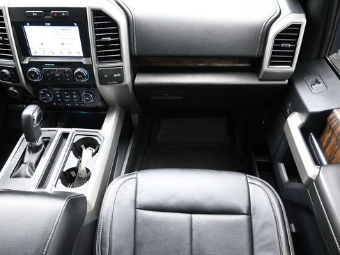 Used 2019 Ford F150 Lariat w/ Trailer Tow Package AWD/4WD image 41
