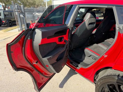 Used 2023 Lamborghini Urus S image 27